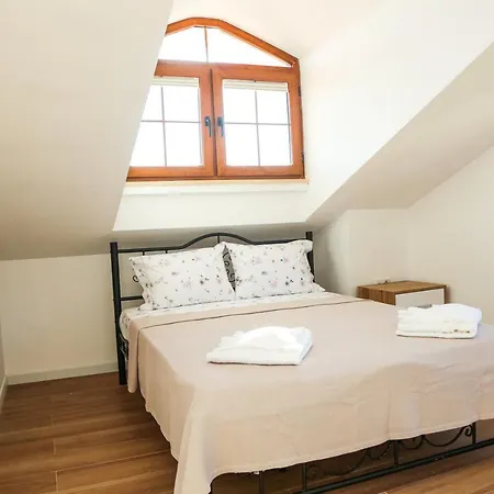 Dalyan Amazing New 6-bedroom Private With Swimming Pool *